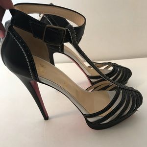 CHRISTAIN LOUBOUTIN RONETTE 140